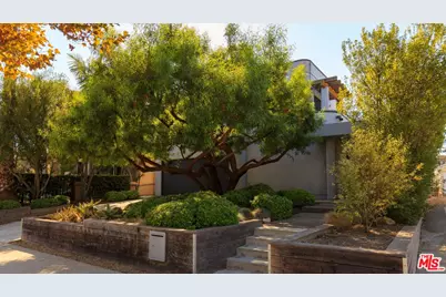507 N Lucerne Blvd, Los Angeles, CA 90004 - Photo 1