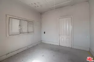 6541 Regent St, Huntington Park, CA 90255 - Photo 9