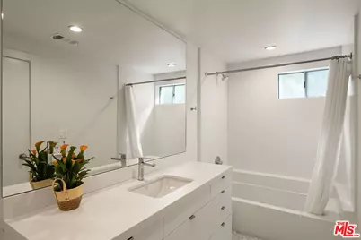 680 Harbor St #1, Venice, CA 90291 - Photo 27