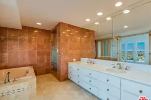 8230 Hollywood Blvd, Los Angeles, CA 90069 - Photo 11