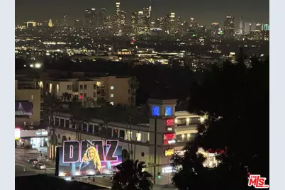 8230 Hollywood Blvd, Los Angeles, CA 90069 - Photo 15