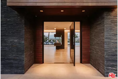 4540 Estrondo Dr, Encino, CA 91436 - Photo 9