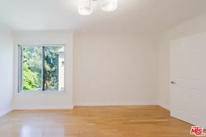 14980 Victory Blvd #201, Van Nuys, CA 91411 - Photo 21