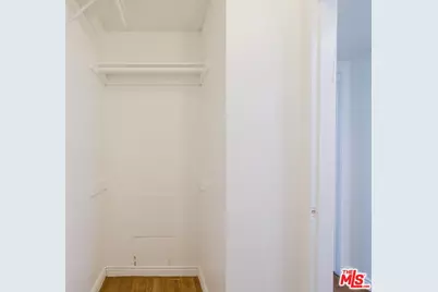 14980 Victory Blvd #201, Van Nuys, CA 91411 - Photo 19