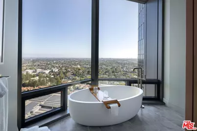 211 W Elm Ct #17B, Los Angeles, CA 90067 - Photo 19