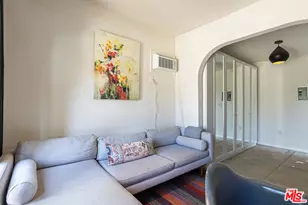 950 S Muirfield Rd, Los Angeles, CA 90019 - Photo 39