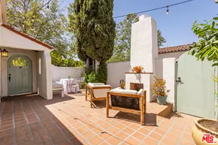 950 S Muirfield Rd, Los Angeles, CA 90019 - Photo 3