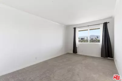 1015 E Spazier Ave #205, Burbank, CA 91502 - Photo 17