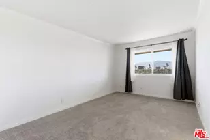 1015 E Spazier Ave, Burbank, CA 91502 - Photo 17