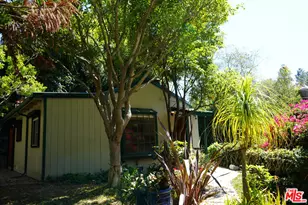 1418 Lindacrest Dr, Beverly Hills, CA 90210 - Photo 15