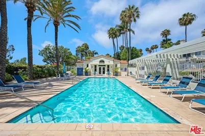 6475 Zuma View Pl #133, Malibu, CA 90265 - Photo 47