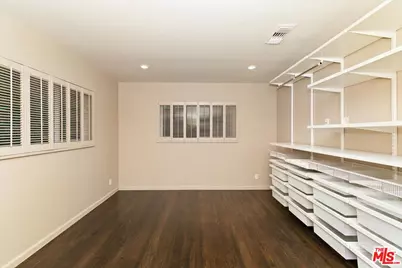 15451 Longbow Dr, Sherman Oaks, CA 91403 - Photo 37