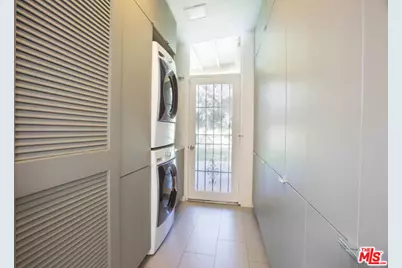 7561 Lolina Ln, Los Angeles, CA 90046 - Photo 33