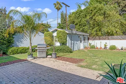 6626 Burnet Ave, Van Nuys, CA 91405 - Photo 35