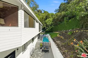 2350 Benedict Canyon Drive, Beverly Hills, CA 90210 - Photo 33