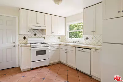 830 Robinson St, Los Angeles, CA 90026 - Photo 23