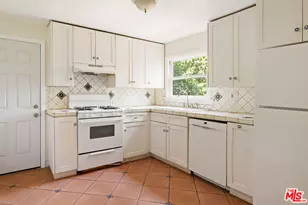 830 Robinson St, Los Angeles, CA 90026 - Photo 23