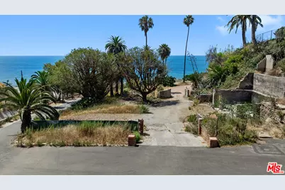 19355 Pacific Coast Hwy, Malibu, CA 90265 - Photo 11