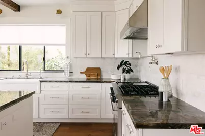 4741 Lowell Ave, La Crescenta, CA 91214 - Photo 11