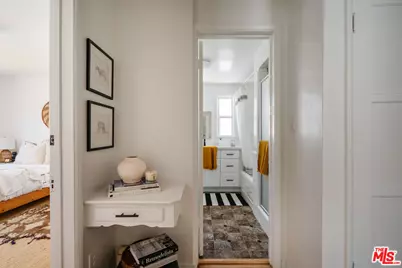 1633 Ellsmere Ave, Los Angeles, CA 90019 - Photo 15