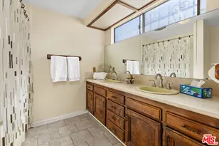 11619 Daleside Ave, Hawthorne, CA 90250 - Photo 17