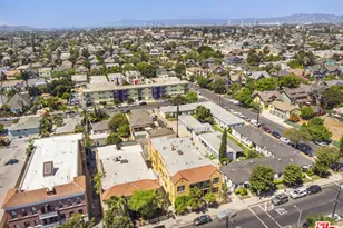 2717 S Budlong Ave, Los Angeles, CA 90007 - Photo 25