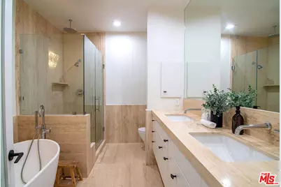 458 N Oakhurst Dr #104, Beverly Hills, CA 90210 - Photo 25