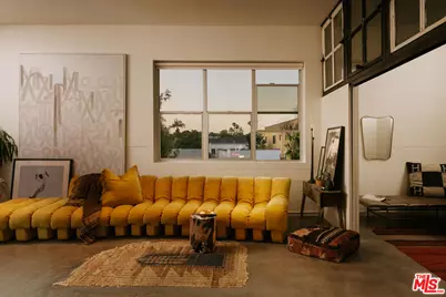 630 Rose Ave #1, Venice, CA 90291 - Photo 3