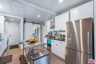 5175 S Van Ness Ave, Los Angeles, CA 90062 - Photo 7
