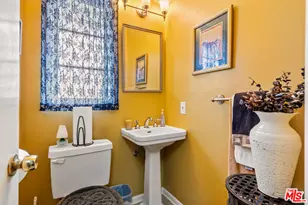 4152 Mount Vernon Dr, Los Angeles, CA 90008 - Photo 21