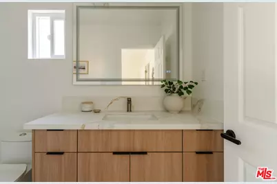 655 N La Fayette Park Pl, Los Angeles, CA 90026 - Photo 19