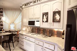 128 N Swall Dr, Los Angeles, CA 90048 - Photo 11