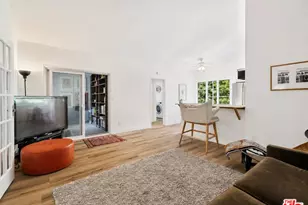 22429 Bessemer St, Los Angeles, CA 91367 - Photo 43