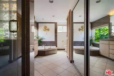22429 Bessemer St, Los Angeles, CA 91367 - Photo 19