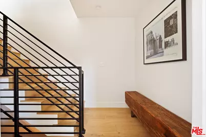 3256 Colony Cir, Los Angeles, CA 90027 - Photo 17