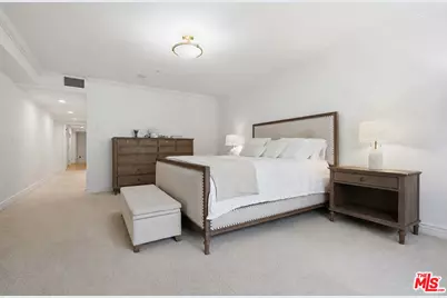 11908 Darlington Ave #203, Los Angeles, CA 90049 - Photo 17