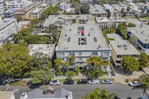 11908 Darlington Ave, Los Angeles, CA 90049 - Photo 33