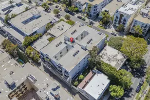 11908 Darlington Ave, Los Angeles, CA 90049 - Photo 37