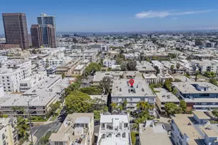 11908 Darlington Ave, Los Angeles, CA 90049 - Photo 35