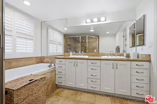11908 Darlington Ave, Los Angeles, CA 90049 - Photo 15