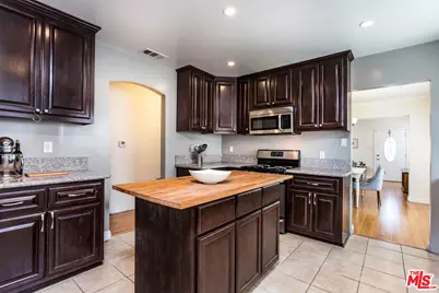 4504 Maplewood Ave, Los Angeles, CA 90004 - Photo 9