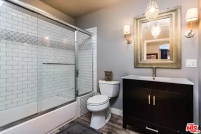 4504 Maplewood Ave, Los Angeles, CA 90004 - Photo 15