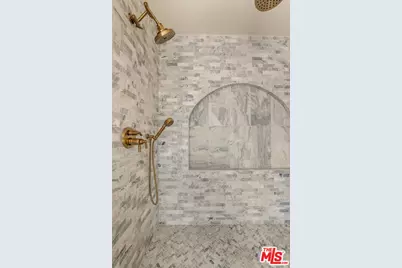 605 N Elm Dr, Beverly Hills, CA 90210 - Photo 33