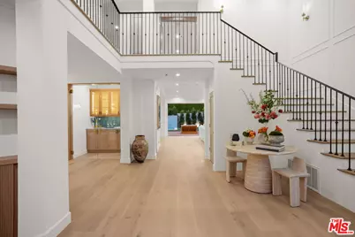 605 N Elm Dr, Beverly Hills, CA 90210 - Photo 1