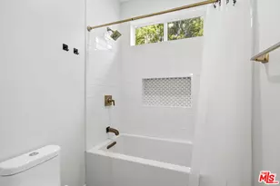 8308 McConnell Ave, Los Angeles, CA 90045 - Photo 29
