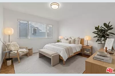 2402 Ocean Park Blvd, Santa Monica, CA 90405 - Photo 11