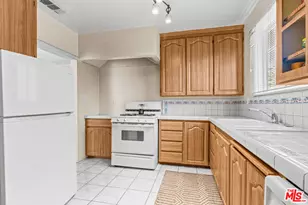 1701 La Fayette Rd, Los Angeles, CA 90019 - Photo 15