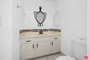 19 Sunset Ave, Venice, CA 90291 - Photo 15