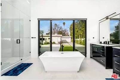 22931 Dolorosa St, Woodland Hills, CA 91367 - Photo 19