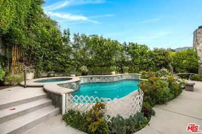 9921 Toluca Lake Ave, Toluca Lake, CA 91602 - Photo 35